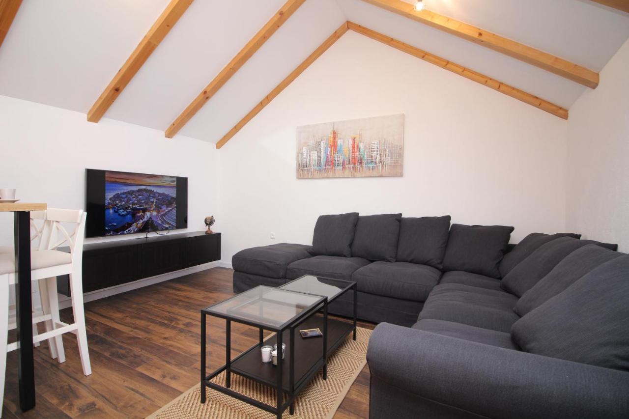 Ghetto Appartement Primošten Buitenkant foto