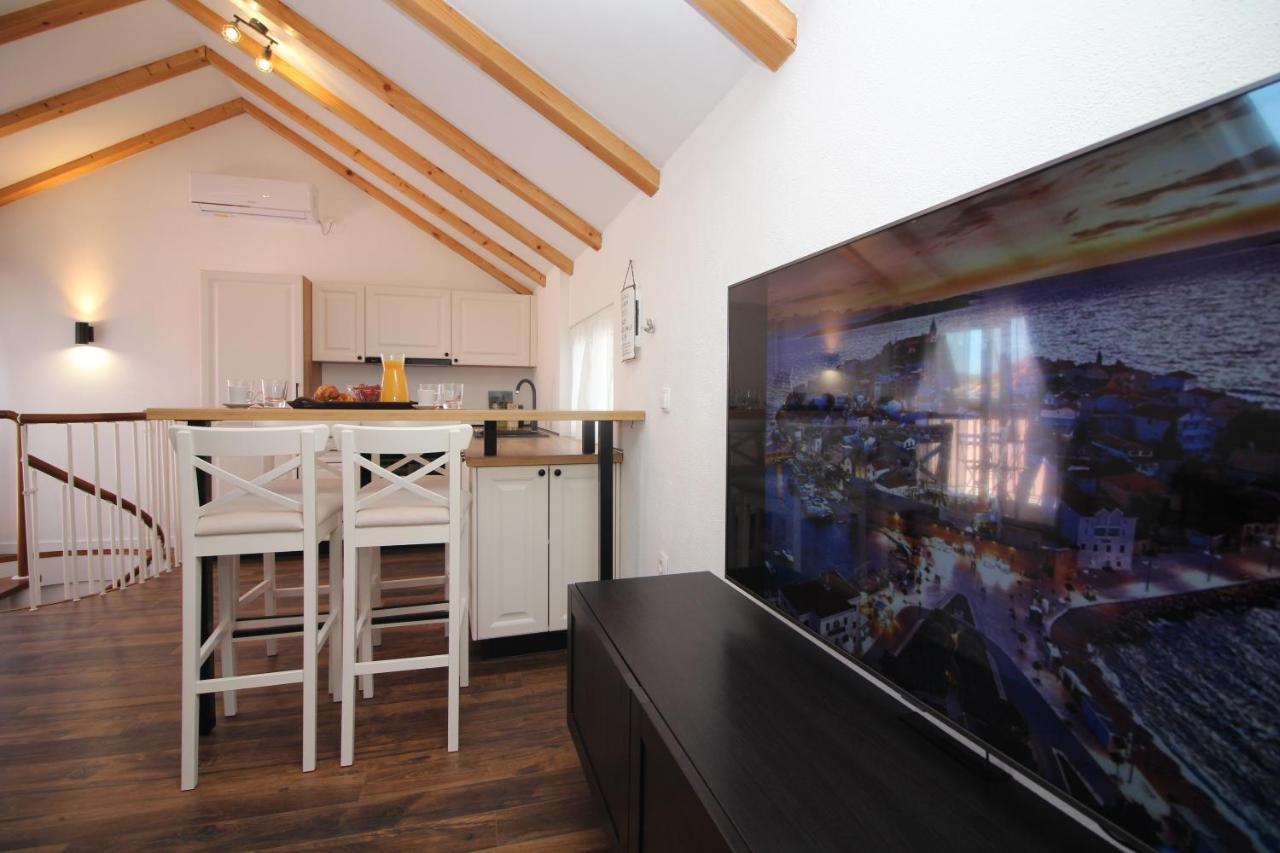 Ghetto Appartement Primošten Buitenkant foto