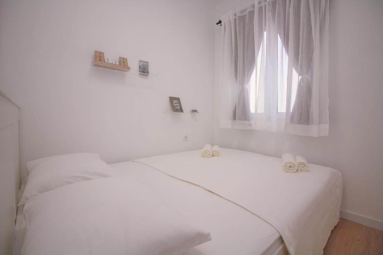 Ghetto Appartement Primošten Buitenkant foto